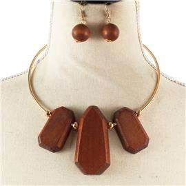 Wood And Gold Necklace Set